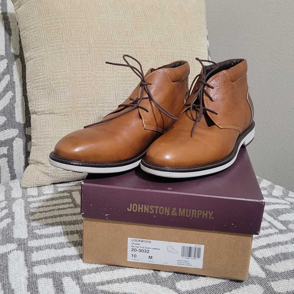 MEN Johnston & Murphy Tan Chukka Boots